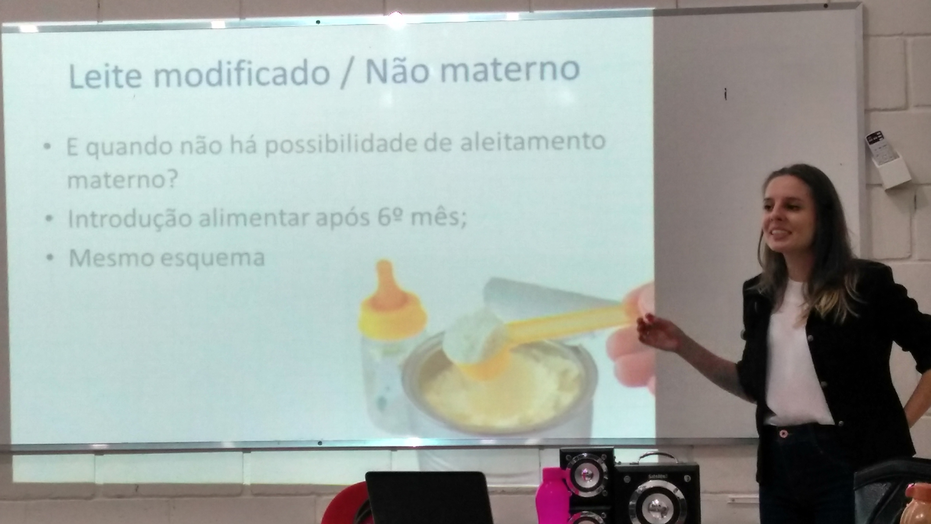 Acadêmicos de Enfermagem participam de palestra sobre Alimentação da Criança