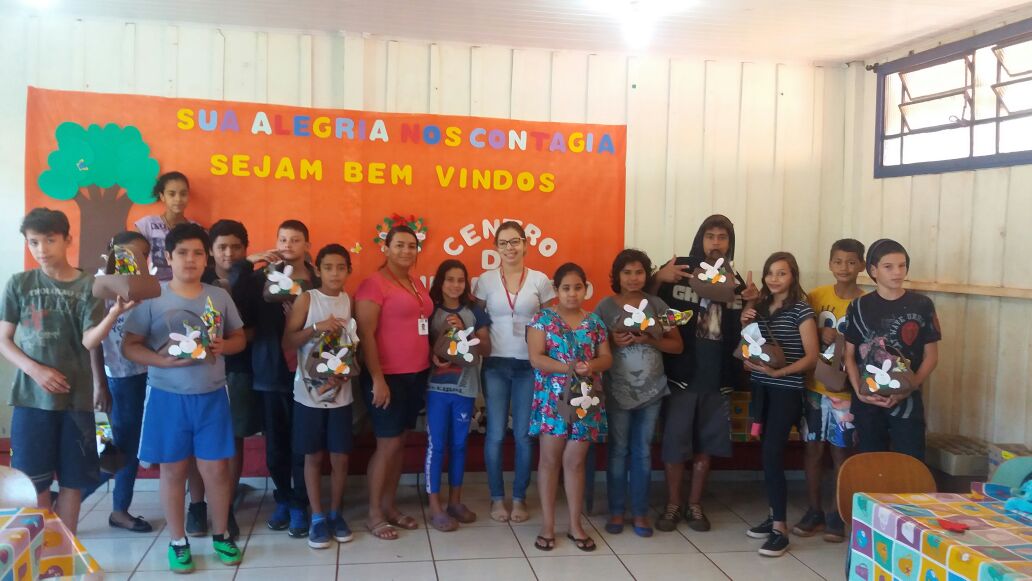 Festa de Páscoa para crianças da Vila Guarujá