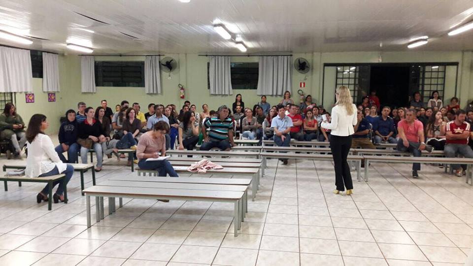 Professora da Faculdade Unicampo ministra palestra sob o tema prevenção do suicídio