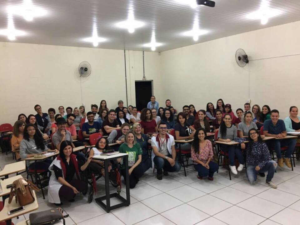 Psicóloga e Assistente Social do CAPII ministram palestra sobre Suicídio para acadêmicos de Psicologia e Serviço Social da Unicampo