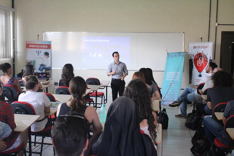 Palestra sob o tema “Fundamentos Teórico-técnicos da Psicologia Ambiental: História e campos de inserção profissional” é realizada na Unicampo
