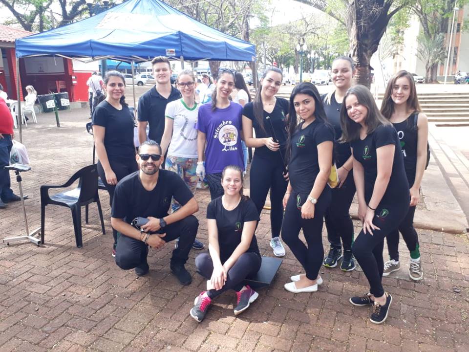 Acadêmicos de Fisioterapia da Faculdade Unicampo participaram da abertura da campanha setembro lilás