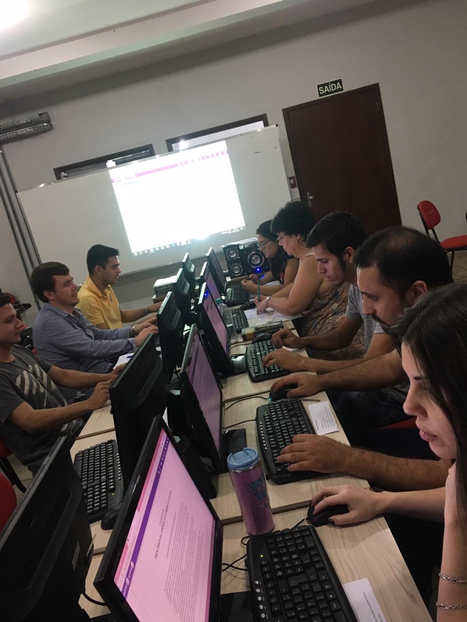 Acadêmicos de Direito da Faculdade Unicampo realizaram treinamento Saraiva Blackbord