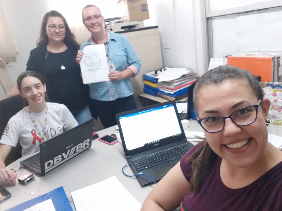 Acadêmicas de Enfermagem da Faculdade Unicampo realizam trabalho em benefício de gestantes 