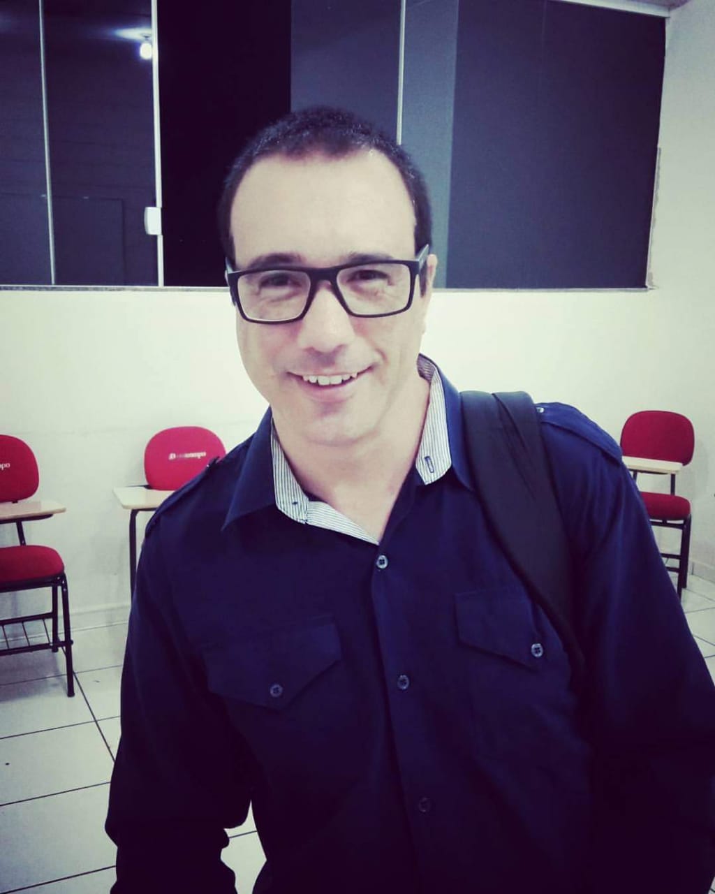 Professor da Unicampo publica artigo em periódico internacional na área de vendas