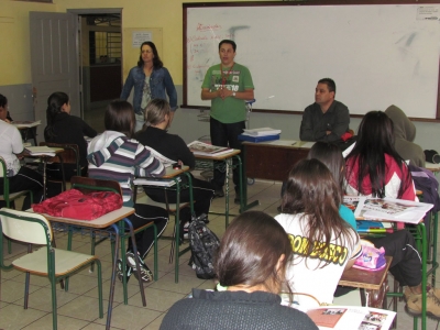 Professores incentivam os alunos a participarem do concurso de redação