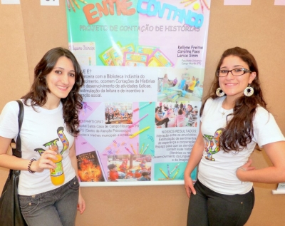 Acadêmicas de psicologia da Unicampo apresentam trabalho  2º Mostra Nacional De Psicologia