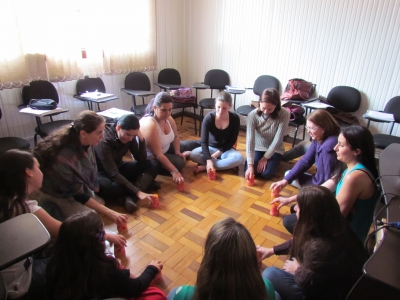 Alunos da Pós-Graduação da Faculdade Unicampo em Educação Infantil têm aula diferenciada de musicalidade