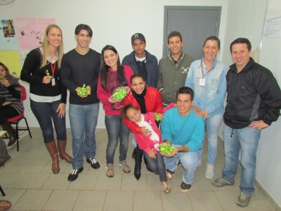 Acadêmicos de Gestão Comercial e Gestão de Cooperativas desenvolvem produtos em aula de Marketing