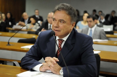 Senador Álvaro Dias abre Jornada Acadêmica de Psicologia
