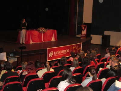 Palestra e mesa redonda sobre Psicologia Escolar marcam segundo dia da Jornada Acadêmica de Psicologia