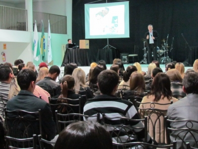 Jornada Acadêmica abre semana de eventos na Unicampo