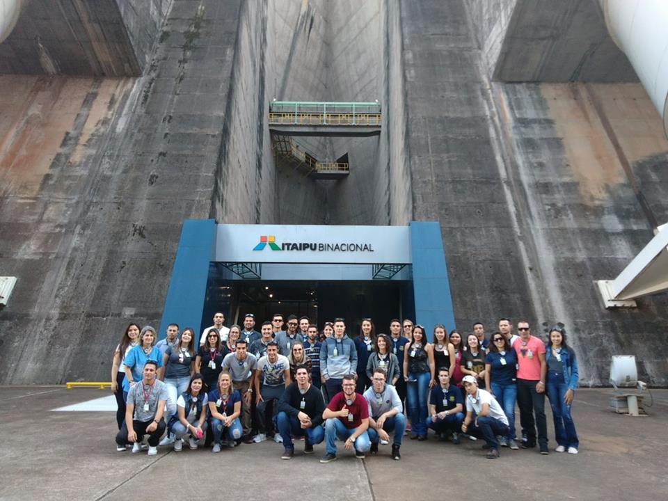 Acadêmicos de Gestão da Faculdade Unicampo realizam Visita Técnica na Usina Hidrelétrica de ITAIPU e Cataratas em Foz do Iguaçu