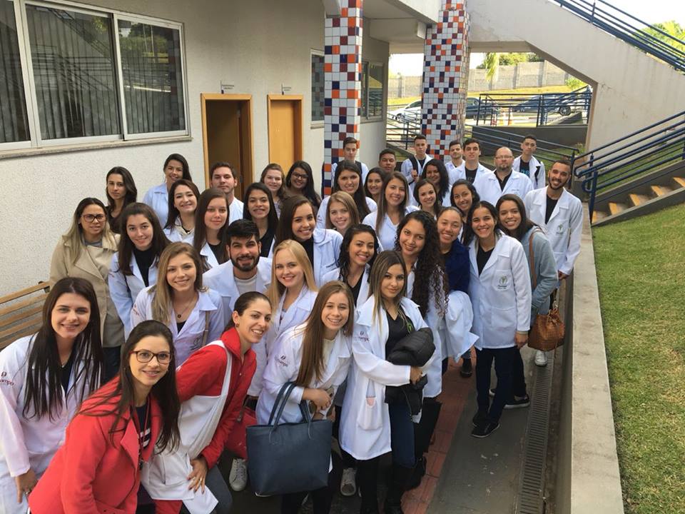 Acadêmicos de Fisioterapia da Faculdade Unicampo realizam visita técnica