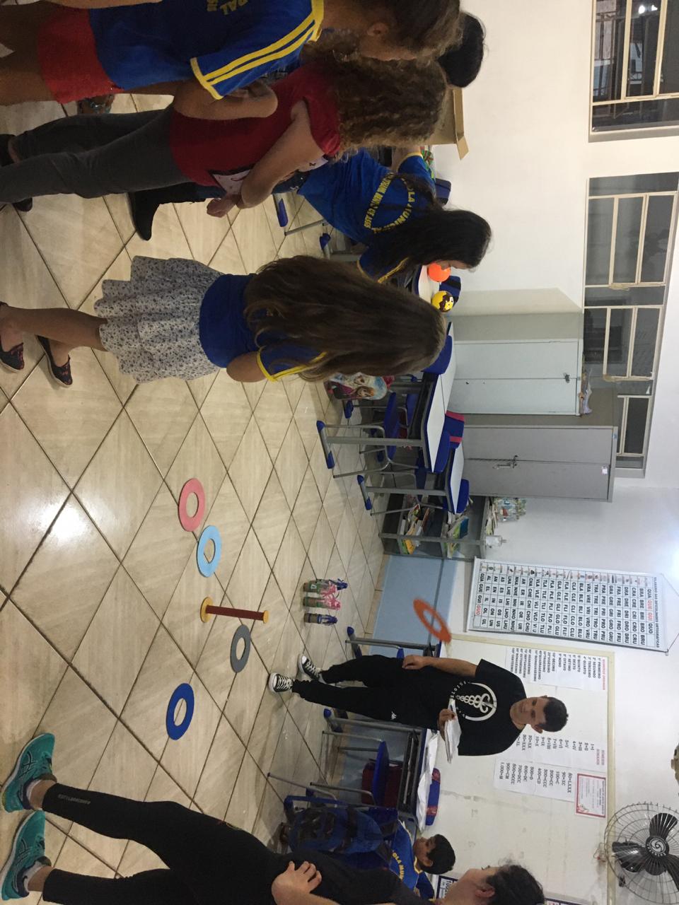 Acadêmicos de Fisioterapia da Faculdade Unicampo realizam atividade de Psicomotricidade para alunos da Educação Infantil de Campo Mourão