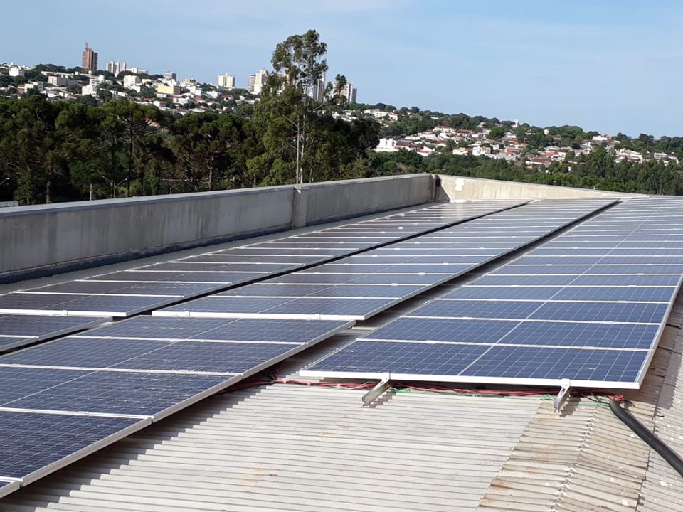 Educação e Sustentabilidade: Faculdade Unicampo implanta energia solar em seu Campus