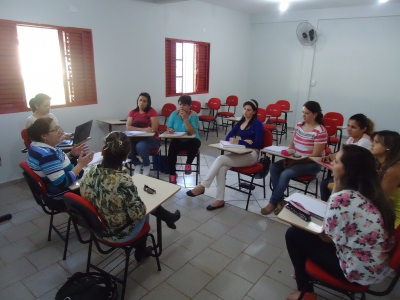 Reunião com Acadêmicos de Serviço Social da Faculdade Unicampo define planejamento para 1ª Etapa de Regularização da Vila Guarujá