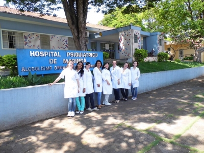 Acadêmicas de enfermagem visitam Hospital Psiquiátrico de Maringá